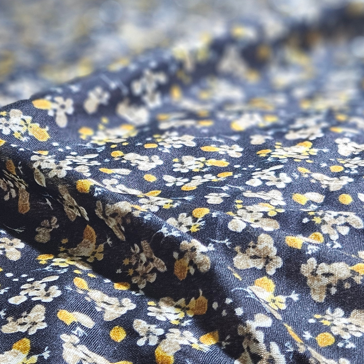 Floral Matte Black - Namaz Chadar