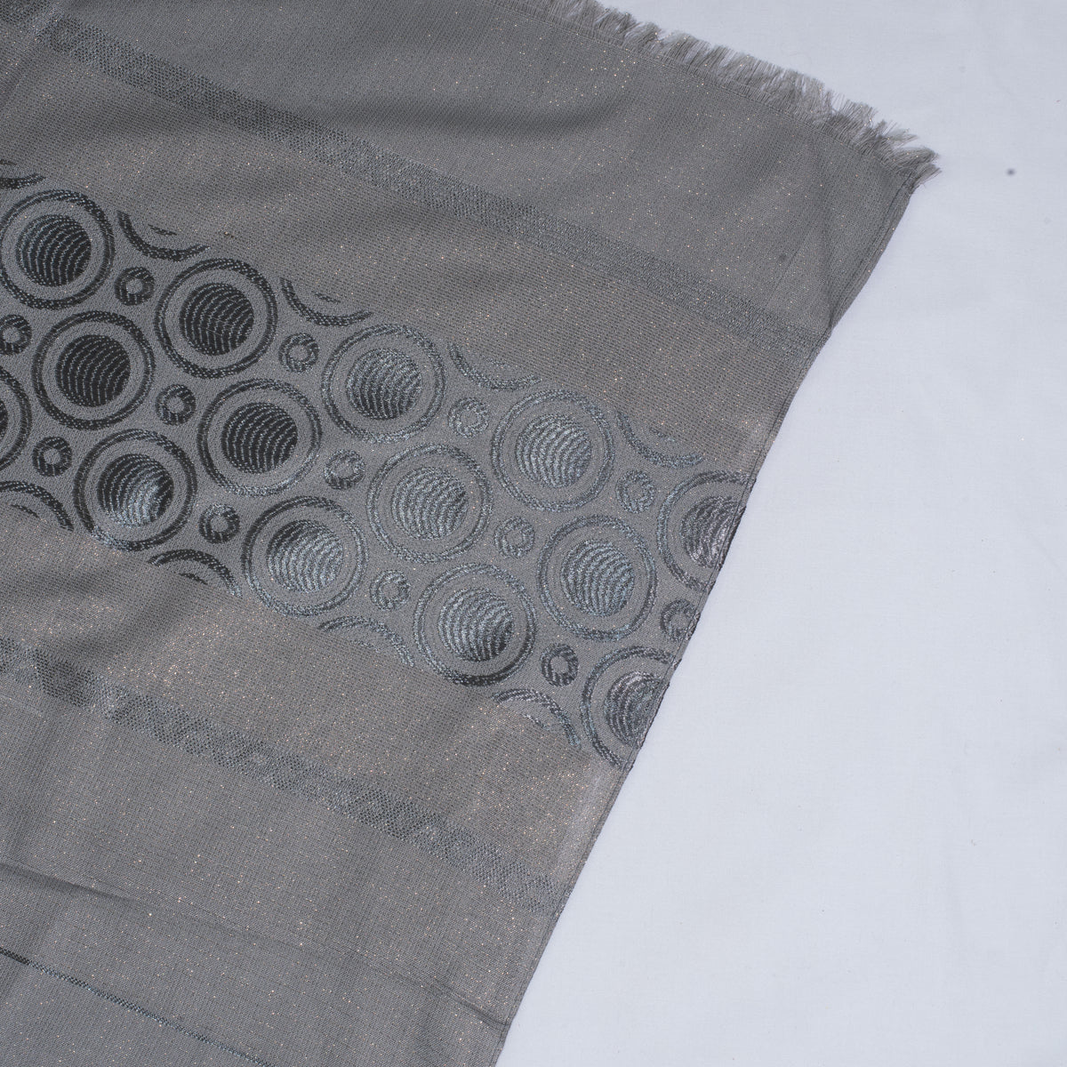 Grey_dd751c22 3cb3 41cb a90e 7d6ea030d972