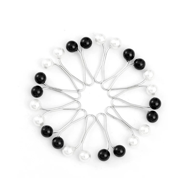 Turkishhijabpins black_white